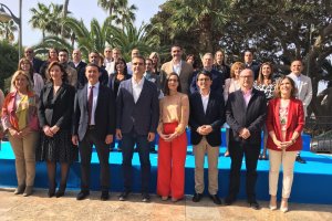 Foto de familia de los miembros de la lista del PP para las elecciones municipales.