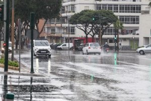 Lluvia en Almería capital.