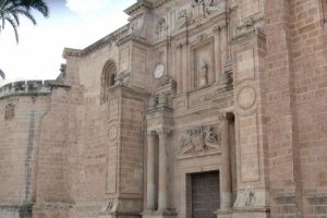 Fachada lateral de la Catedral de Almería, obra de Juan de Orea.