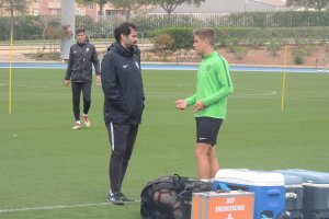 Corpas hablando con Jesús Muñoz, el 2º de Fran.
