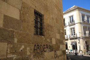 Lateral de las Claras, donde ha aparecido la pintada.