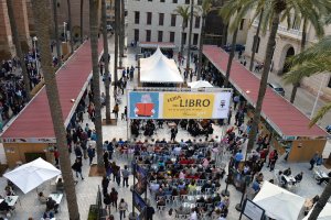 La Plaza de la Catedral, en la última edición de la Feria del Libro de Almería.
