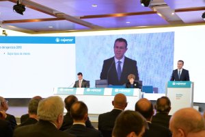 El presidente Eduardo Baamonde esbozó los retos estratégicos de la entidad ante 250 socios en La Envía.