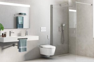 Baño con inodoro In-Wash suspendido.