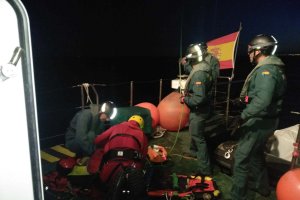 Miembros de los dos organismos durante el simulacro.