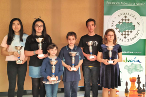Campeones andaluces posan en Roquetas.