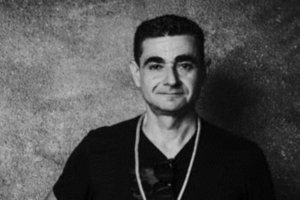 La muerte del corredor ha parado la carrera.