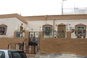 Paseo de la Caridad. ‘Casita de papel’ nº 59