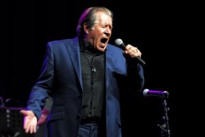 Juan Mena estará en el nuevo formato de La Voz.