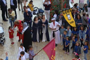 Pasacalles previo a la presentación de los actos de ‘Moros y Cristianos’.