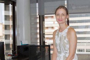 Mercedes Aranda Ibáñez nació en Almería en 1972.