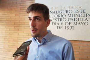 Atendiendo a LA VOZ y la Cadena SER en la Gala de los JDM.