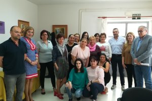 Visita del delegado territorial y el alcalde de Serón al taller y sus alumnos.