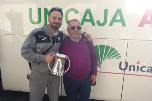 Berenguel y Sedeño, con la Copa del Rey.