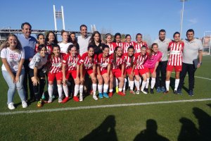 Foto de familia con Ramón Fernández-Pacheco.