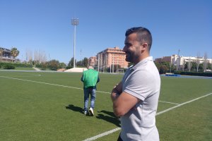 Carlos Hinojo en la banda del Anexo.