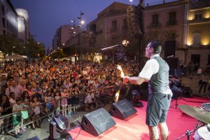 Espectáculo de acrobacias de la noche en blanco de 2018.