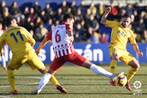 César de la Hoz en una jugada del partido de la primera vuelta.