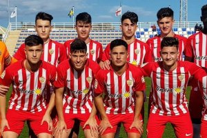 El Almería Juvenil ha cuajado una buena temporada.