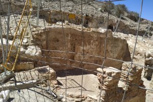 Restos de casa nazarí que se han destapado en el estudio arqueológico de Pósito.