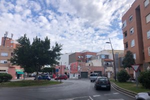 Imagen actual de la rotonda en el barrio de Los Molinos cuyas obras comienzan el miércoles.