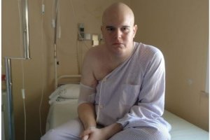 Alejandro Pérez se encuentra ingresado en el Hospital Carlos Haya de Málaga.