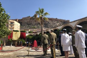 Acto solemne en el Patio de los Naranjos