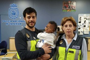 El menor ya está con su abuela.