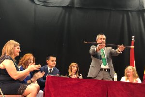 Toma de posesión de Juan Antonio Lorenzo como alcalde de Serón.