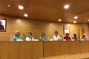Momento de la mesa redonda de Estudiantes.