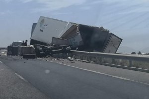 Imagen del accidente publicada en la página de Facebook Eres de Almería.