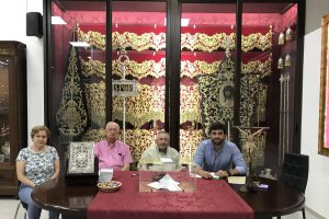 Mesa electoral en la casa de hermandad de Pasión.