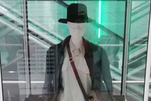 Objetos de coleccionista relativos a la saga ‘Indiana Jones’.