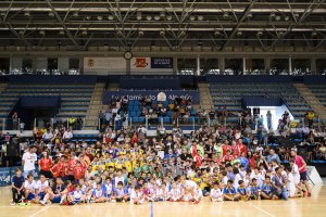 Foto de familia en el Palacio Mediterráneo.