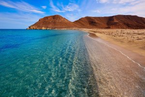 Playa de Los Genoveses, en el Parque Natural de Cabo de Gata.