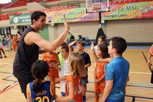 Carlos Suárez con los participantes en el Campus.