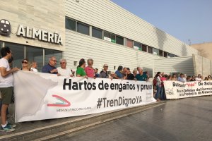 Parte de los concentrados en la Intermodal esta tarde.