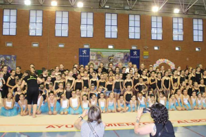 La Escuela de gimnasia rítmica.