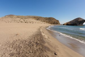 Vista de la playa de Mónsul, en una fotografía de Filming Almería.