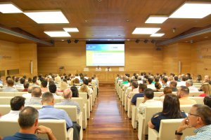 Jornada a la que asistieron ayer más de 200 empresarios del sector agro