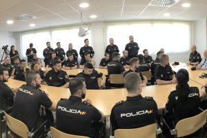 Recepción con el comisario principal Rafael Madrona, el subdelegado Manuel de la Fuente y el comisario José Carlos Baeza.