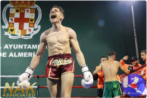 El campeón celebra uno de sus triunfos.