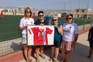 Laura, María, Carmen y Eva, hijas y viuda de Juanjo Morales.