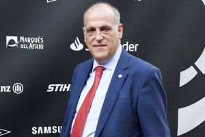 Javier Tebas dice que la Liga no cambia los horarios.