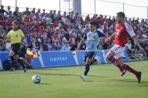 Gaspar en una jugada del partido.