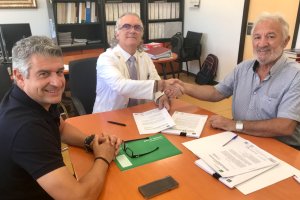 Firma del contrato para la ejecución de las obras que durarán 24 meses