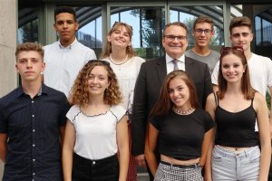 En la fila superior, María Álvarez Oliver, del IES El Palmeral.