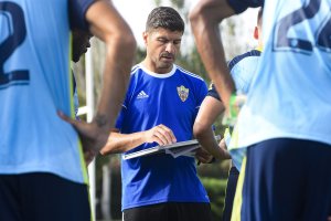 Pedro Emanuel tomando apuntes.