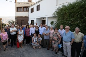Inauguración del Albergue Municipal con la presencia de vecinos y autoridades.