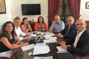 Las autoridades políticas reunidas en el día de ayer.